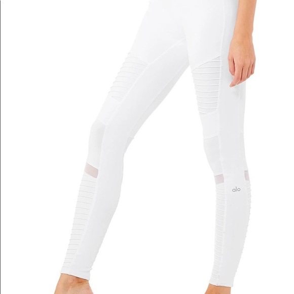 ALO Yoga Pants - Alo Yoga High-Waist Moto Legging in white XS